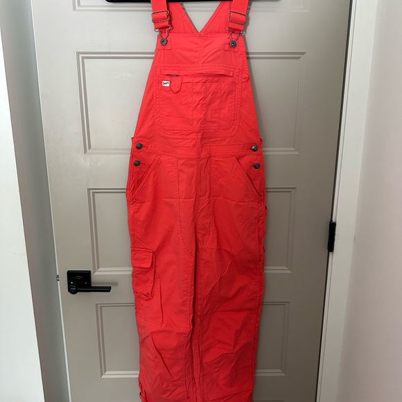 Duluth Trading Women's Heirloom Gardening Bib Overalls Carnation Red XS 33” - Picture 2 of 4